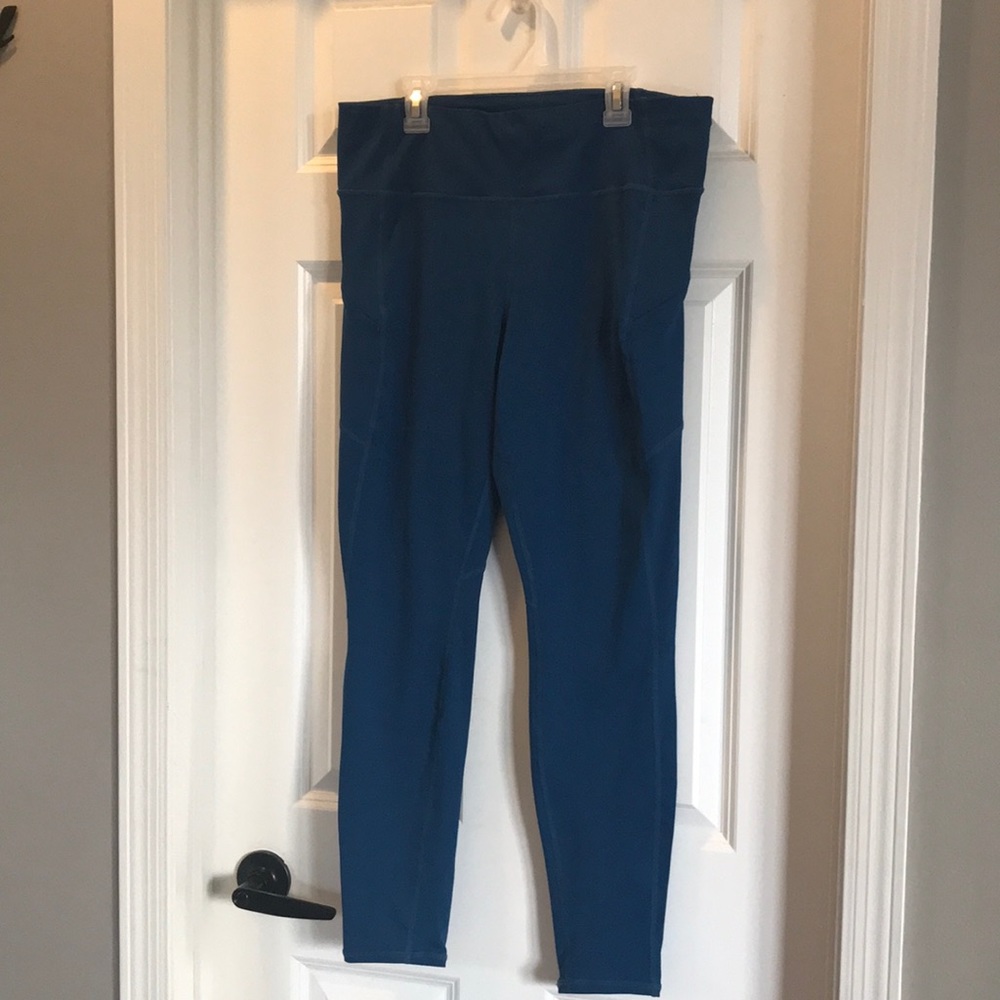 Women’s Athleta leggings